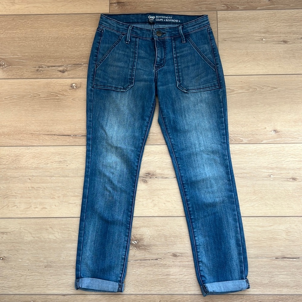 Gap boyfriend fit cropped jeans
